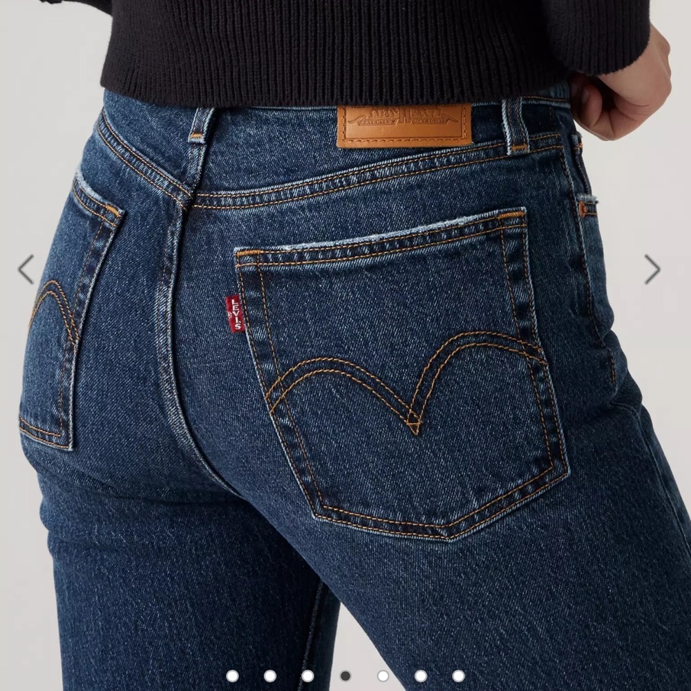 Levi’s Wedgie Fit High Rise Button Fly Jeans – Size 29 Dark Wash - Picture 4 of 13